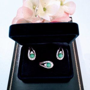 🎁 FREE GIFT INCLUDED 🎁NWOT Fashion Jewelry Set: Ring & Earrings Teal Color